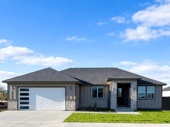 305 Victoria St, Sunnyside, WA 98944