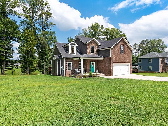 2nd image of 427 Kristie Michelle Ln