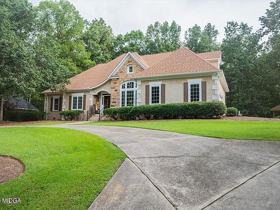 2nd image of 123 Bentwood Cir