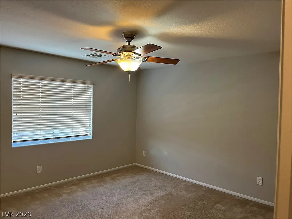3 bed, 2.5 bath, 1405 sqft, $1,800 — Photo 3