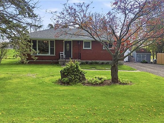 3rd image of 775826 Blandford Rd