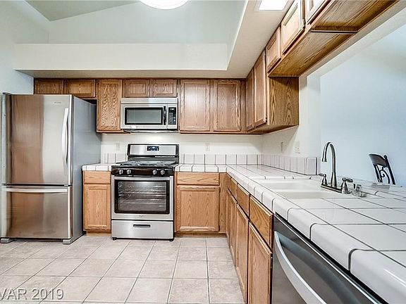 Brand-New Kitchen Appliances Included!