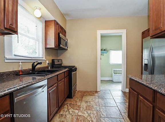 2nd image of 703 Massena Ave