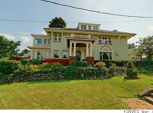 176 Robineau Rd, Syracuse, NY 13207