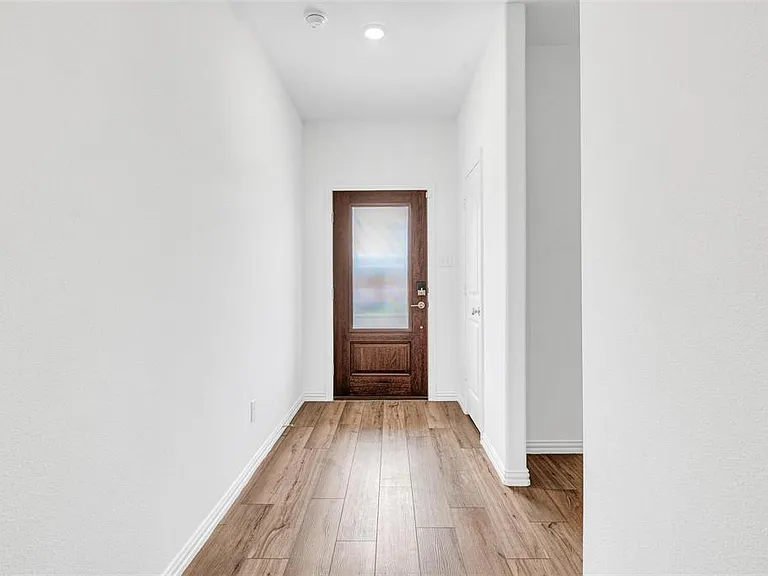 5108 Wilder Ave — Photo 2