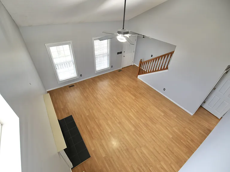 4400 Greensbury Dr — Photo 29