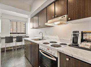 25 Cartier, Ottawa, ON K2P 1J2