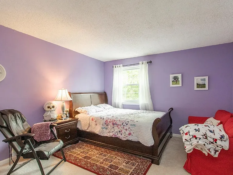 162 Woodstream Dr #5 — Photo 6