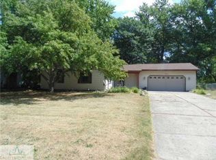 1812 Schoolcraft St, Holt, MI