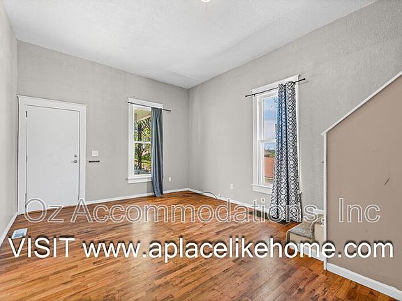4th image of 1613 S Valley St