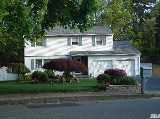 126 Cornell Dr, Commack, NY 11725