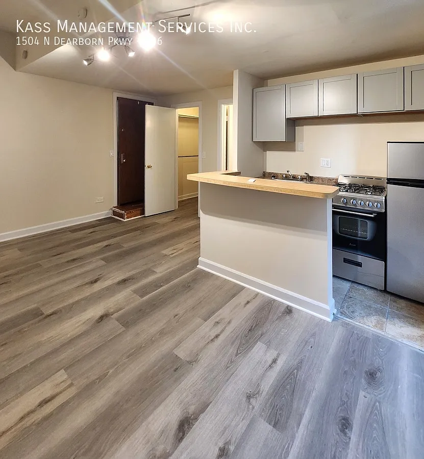 Floor plan 106