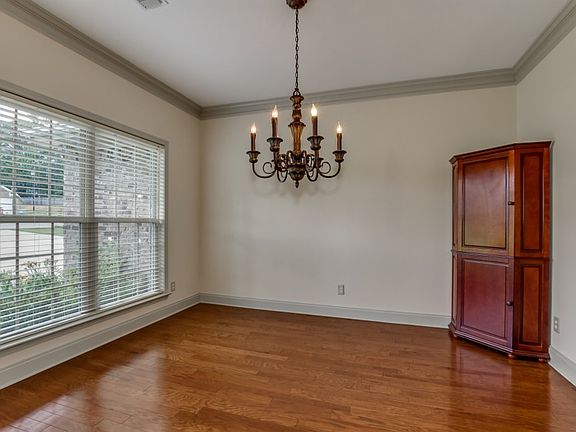 4th image of 13927 Willow View Ln