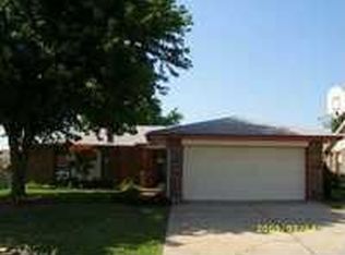 1716 SE 13th St, Moore, OK 73160