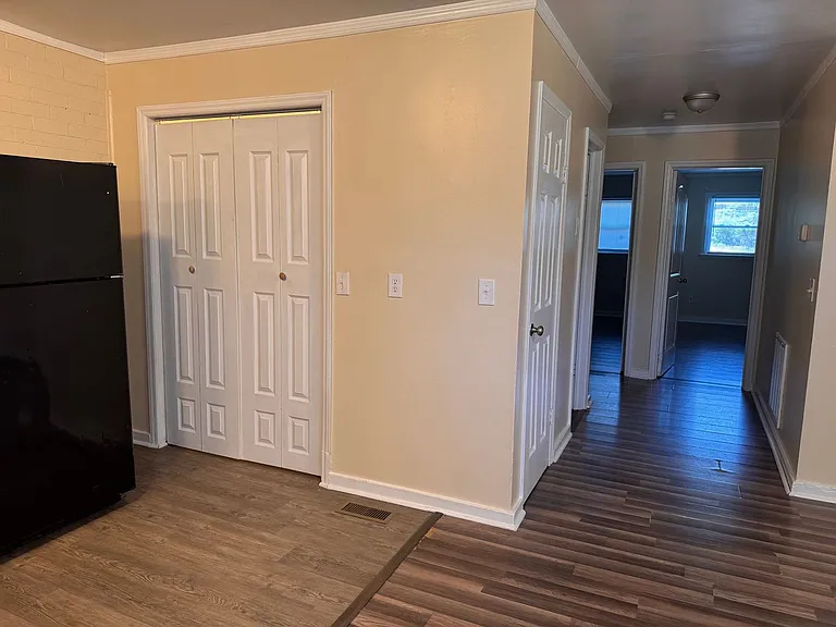 1240 Old Liberty Rd — Photo 29