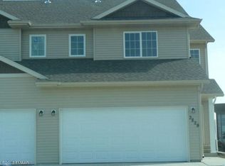 3829 11th Ave, Moorhead, MN 56560