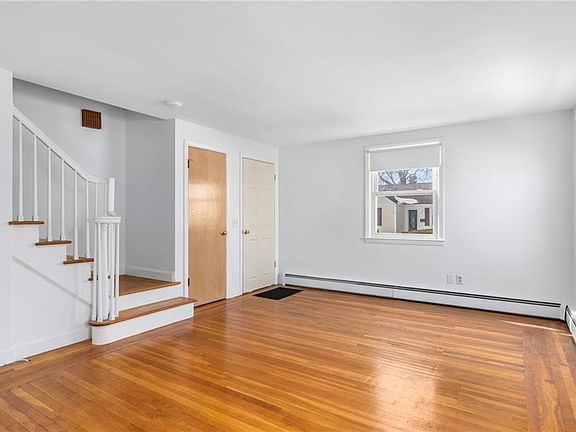 4th image of 157-159 Jordan Ave
