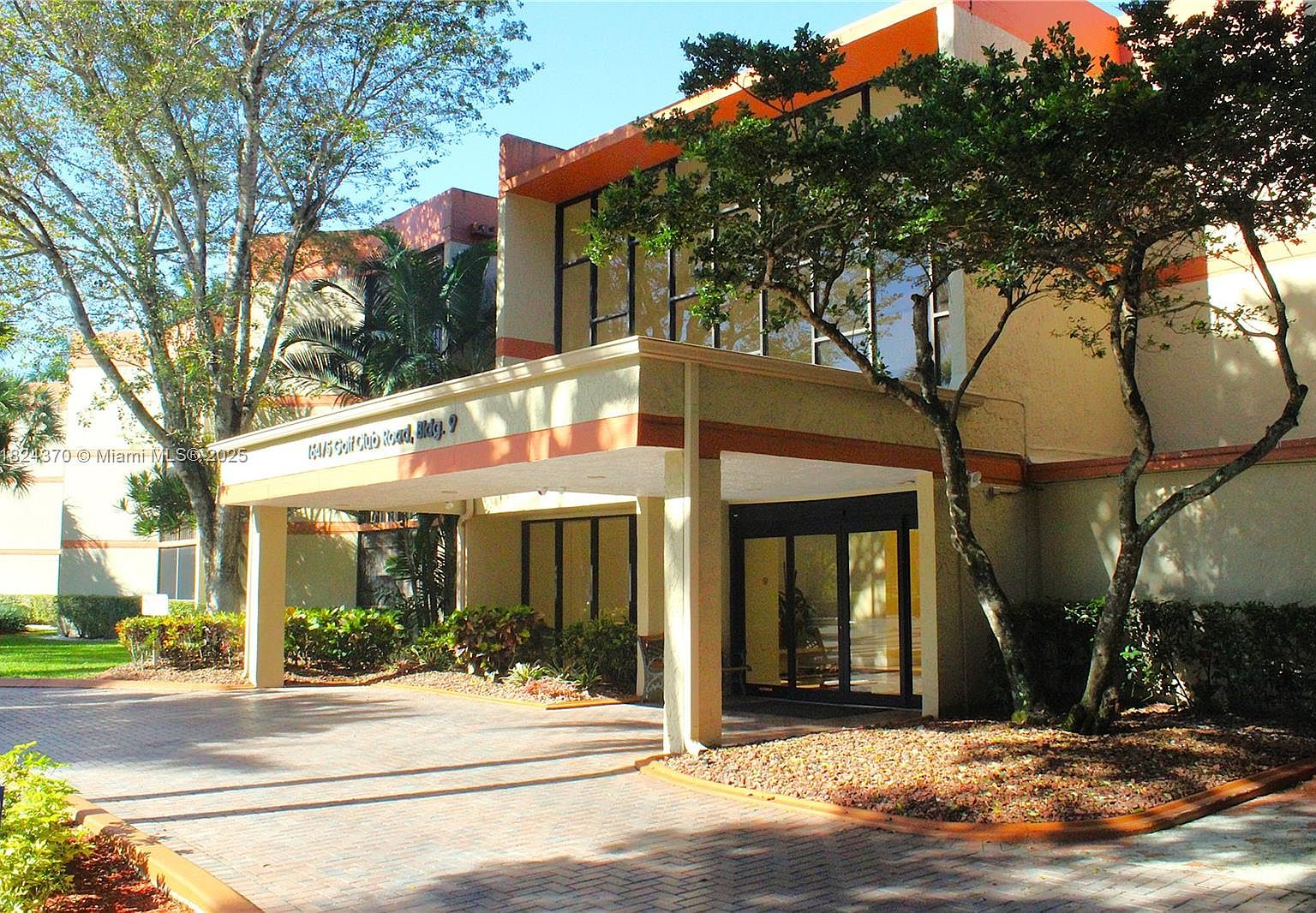 16475 Golf Club Rd APT 201