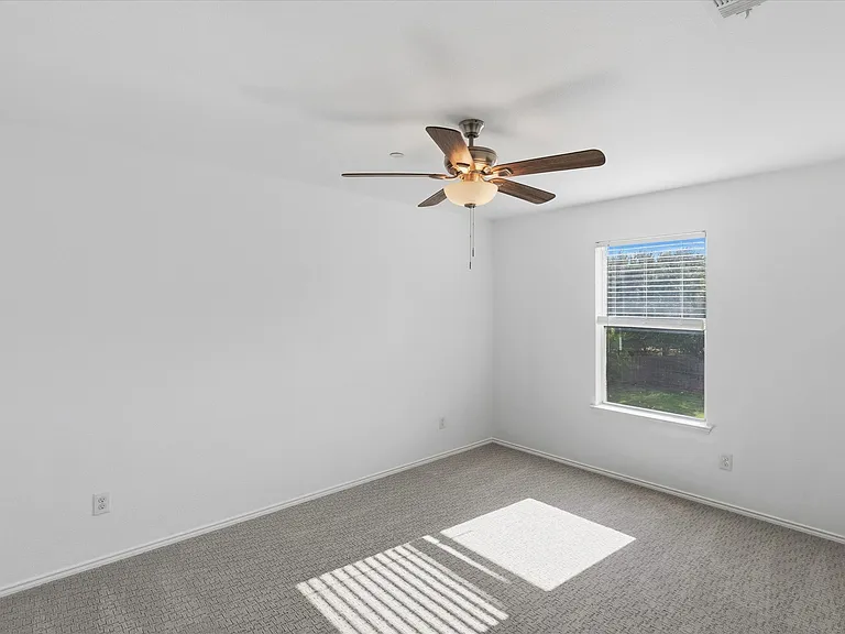 5924 Lost Valley Dr — Photo 24