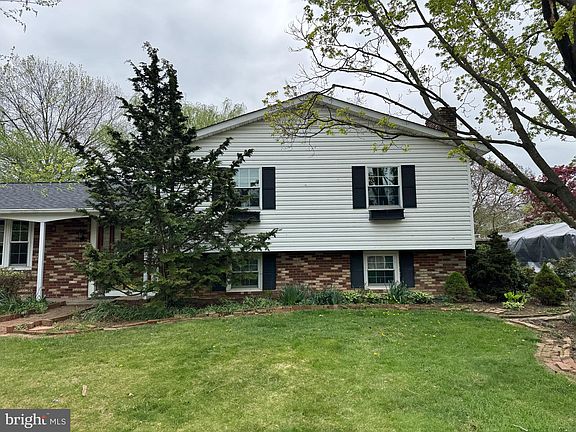 5th image of 10837 Oak Valley Dr