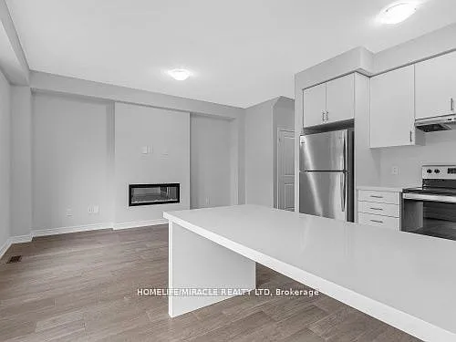 32 Vickers Rd — Photo 16
