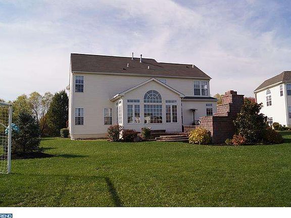 2nd image of 503 Amanda Dr