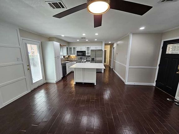 2nd image of 7002 Winedale Dr