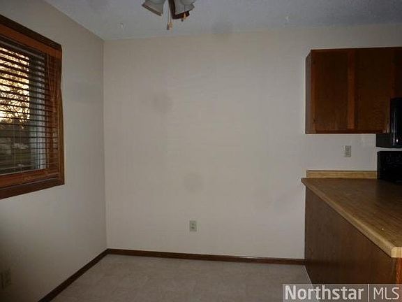 5th image of 476 Etna Street