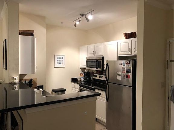 4th image of 903 Providence Pl APT 381