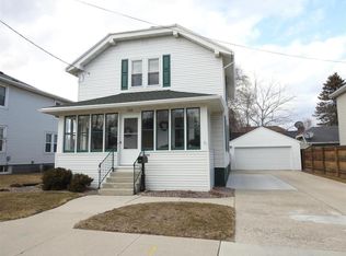 1708 New York Ave, Manitowoc, WI 54220