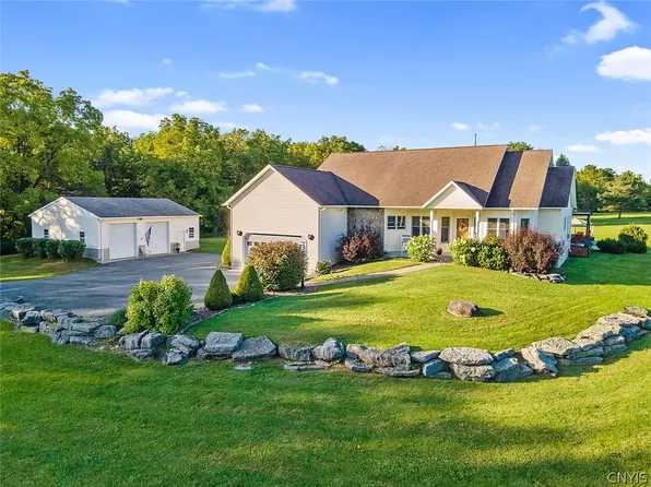 843 Masters Rd, Elbridge, NY 13060