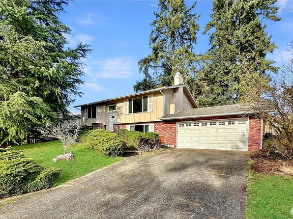 7910 Husky Way SE, Lacey, WA 98503