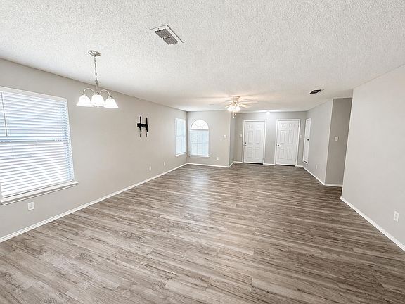 4th image of 5901 10th St Unit 3