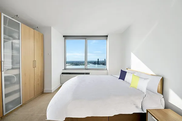 Rented by Bold New York | media 16