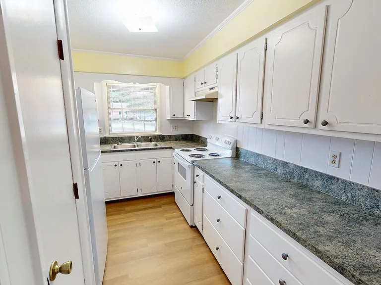 2808 Player Ave — Photo 5