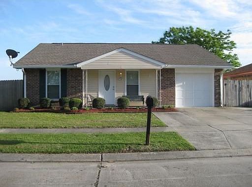2nd image of 2501 Wyoming Dr