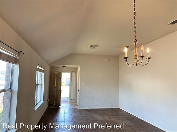 4th image of 15702 Kiplands Bend Dr