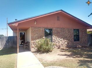 1004 Countryside St, Carlsbad, NM 88220