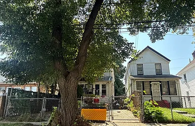 195-10 Sagamore Avenue