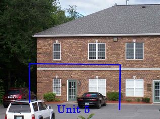 20 Mary E Clark Dr STE 5, Hampstead, NH 03841