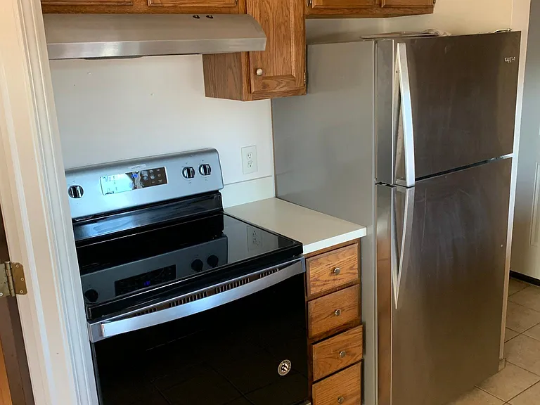 54 S Broadway St #23 — Photo 4