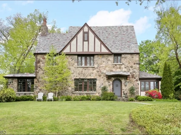 390 Highland Ave, Ridgewood Village, NJ 07450
