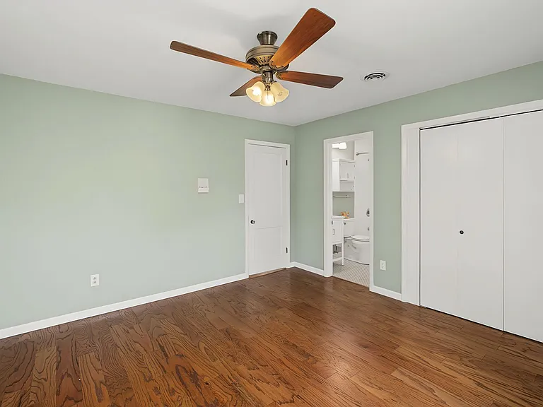 1205 S Cottage Grove Ave — Photo 28