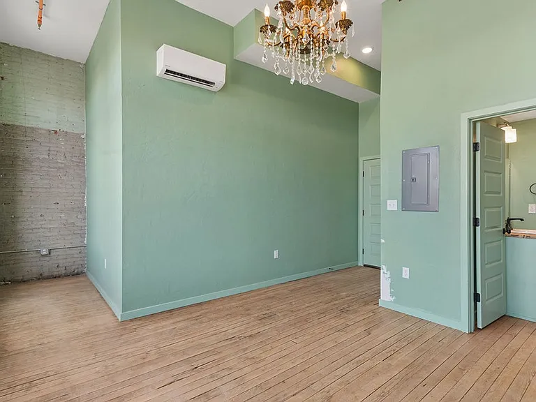 Brand new apartments in downtown Springfield! — Photo 26