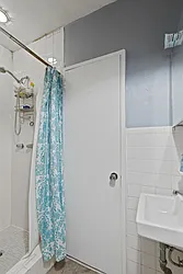 Rented by (Legacy) Elegran