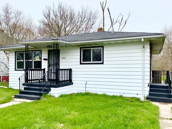3945 Maryland St