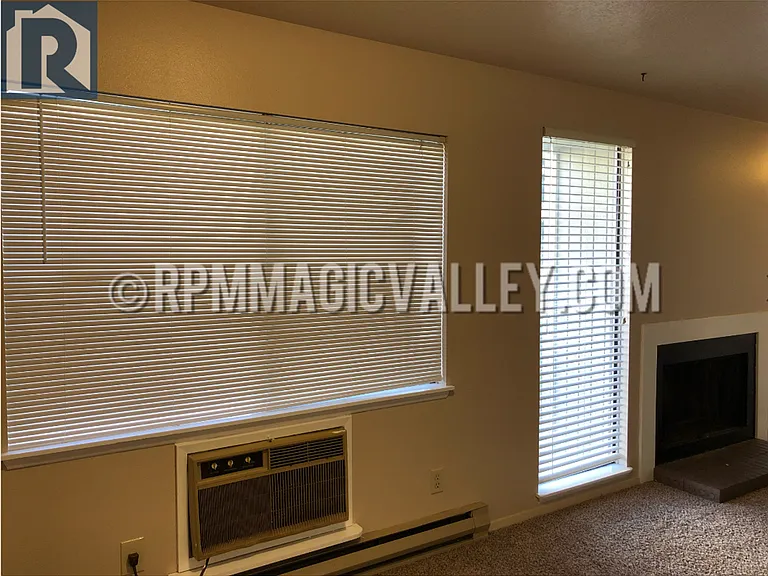 747 Meadows Dr #2 — Photo 11