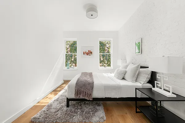 Rented by Douglas Elliman | media 18