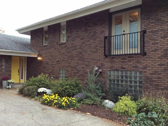 5th image of 6848 Agua Vista Ct NE