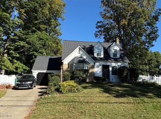 7488 Southwood Dr, Mentor, OH 44060